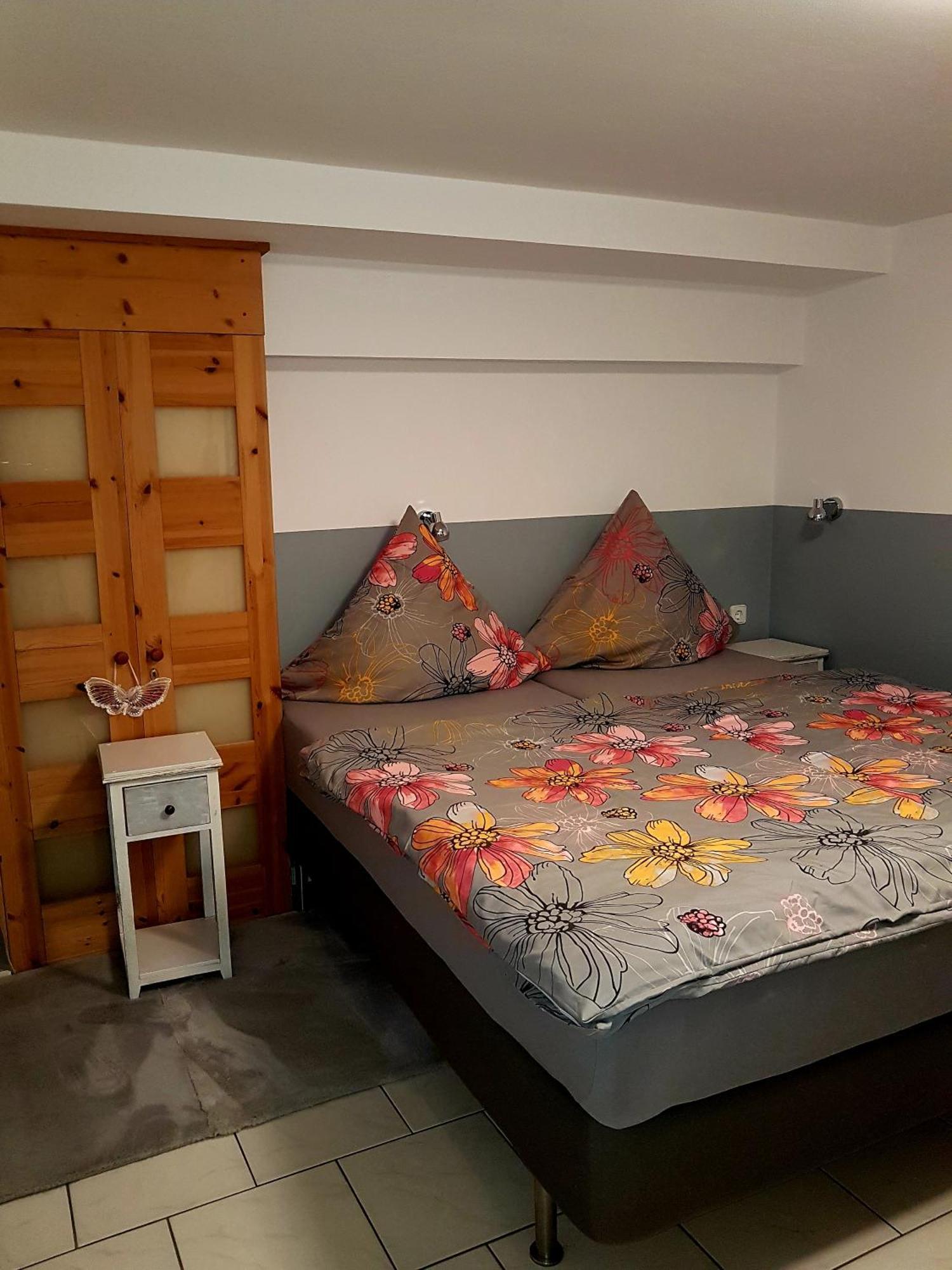 Eulennest Im Souterrain Apartment Elten Luaran gambar